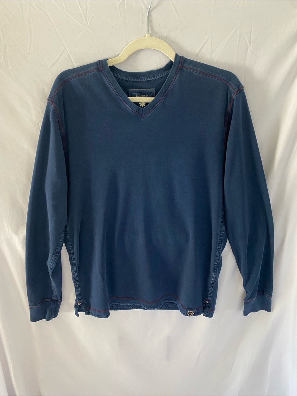 Thaddeus Men's V-Neck
Pullover Sweater Blue Cotton
Knit Logo Solid M